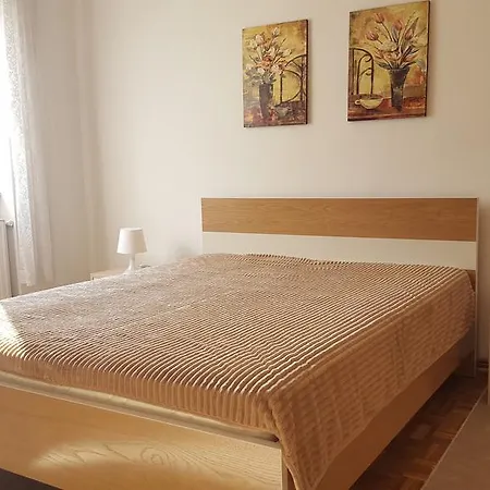 Emina's * Szarajevó